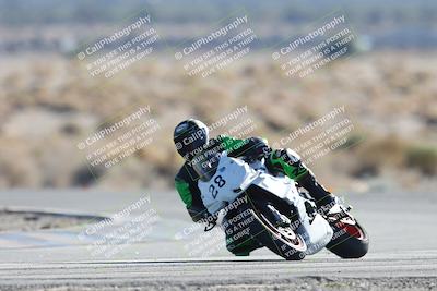 media/Dec-07-2025-CVMA (Sun) [[3e7d2de5dc]]/Race 12- Formula 40 MW and LW/